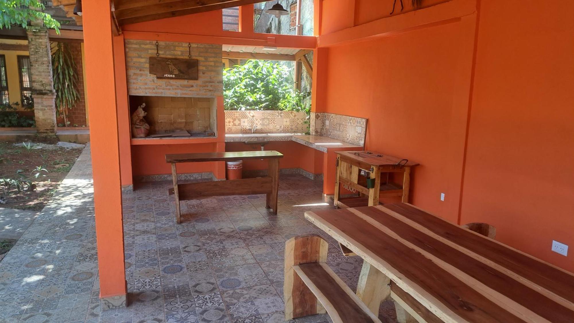 Hospedaje Los Vencejos Puerto Iguazu Bagian luar foto